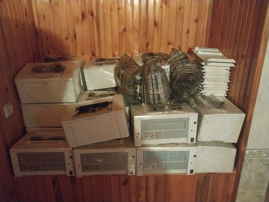 Hp printer sotiladi holati yaxshi yangidek hali kop ishlatilmagan