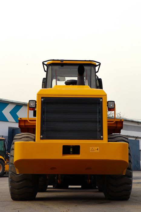 3-kubli pogruzchik mavjud