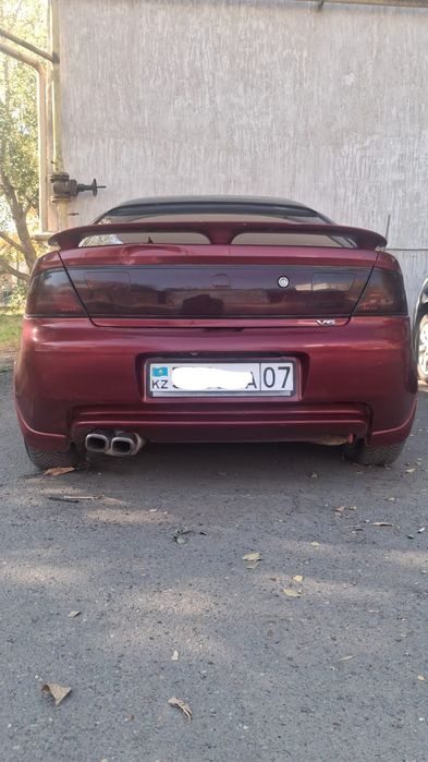 Продам машину Mazda 323