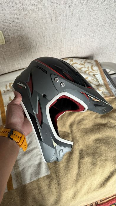 Шлем велосипедный или электробайка