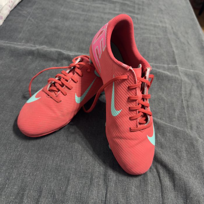 Бутонки оригинални NIKE