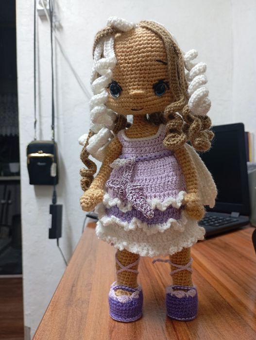 Продам  вязаных кукол.