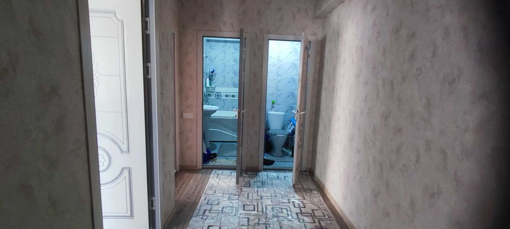 2 xonali uyga ijaraga oila qo'yiladi