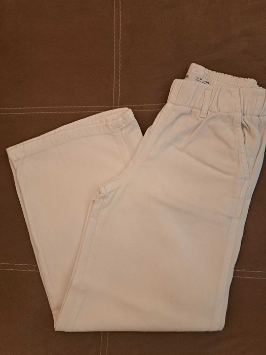 Продавам детски дънки Zara