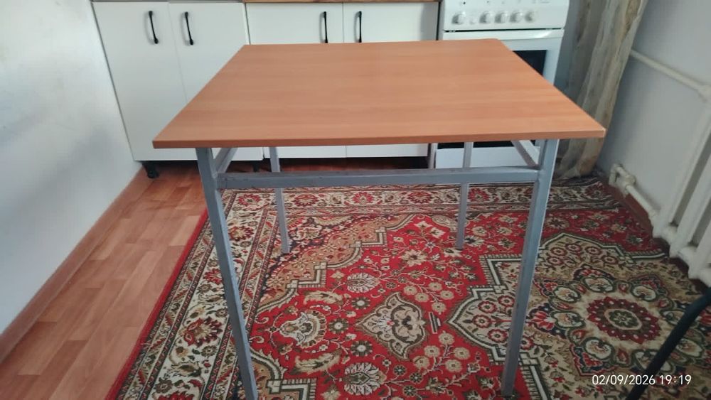 Стол новый,стульялар
