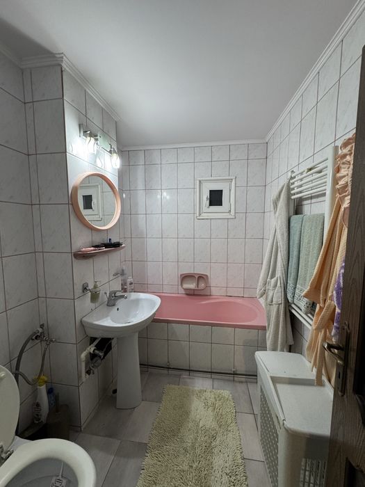 Apartament Etaj 1 Cu loc de Parcare Petru Musat