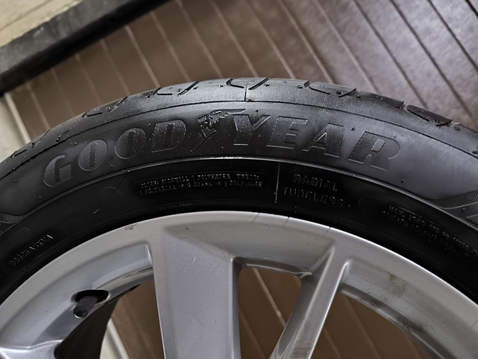 Vând Jante aliaj pe 16 inch + cauciucuri de vara  205/55/R16 (DOT 2024)