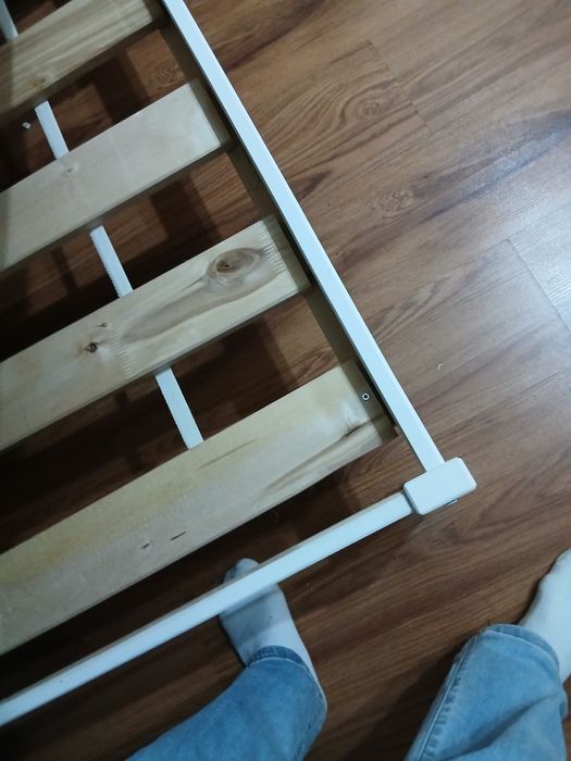 Продам кровать 90×2000