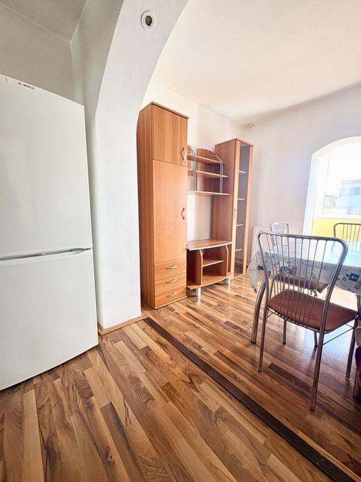 PROPRIETAR - Vand apartament 2 camere, decomandat, in Pitesti, etaj intermediar