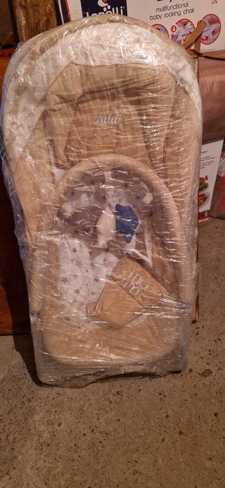 Продавам бебешки шезлонг