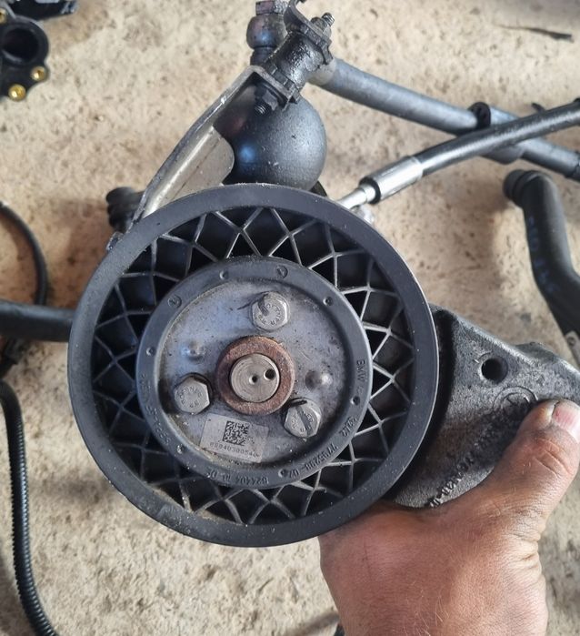 Хидравлична помпа е60 бмв e61 bmw 235 кс фейс face facelift активна