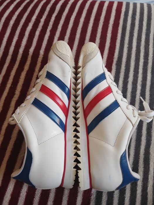 Маратонки Adidas Rom
