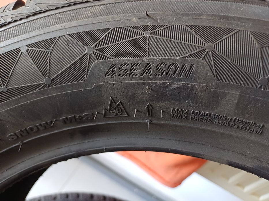 vând 4 anvelope NOI 4 seasons 185/65 R15