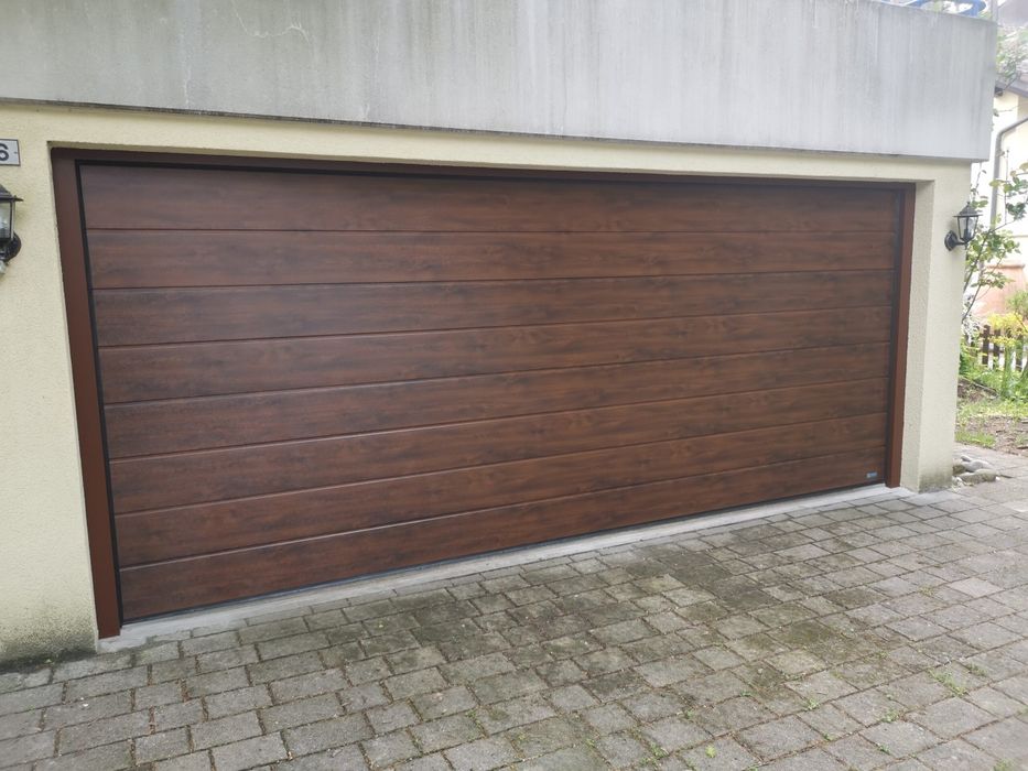 Uși de garaj sectionale