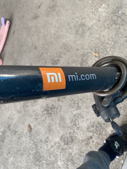 Электроный самокат компания mI