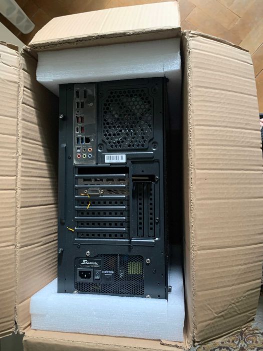 Servieta Z490-F Strix