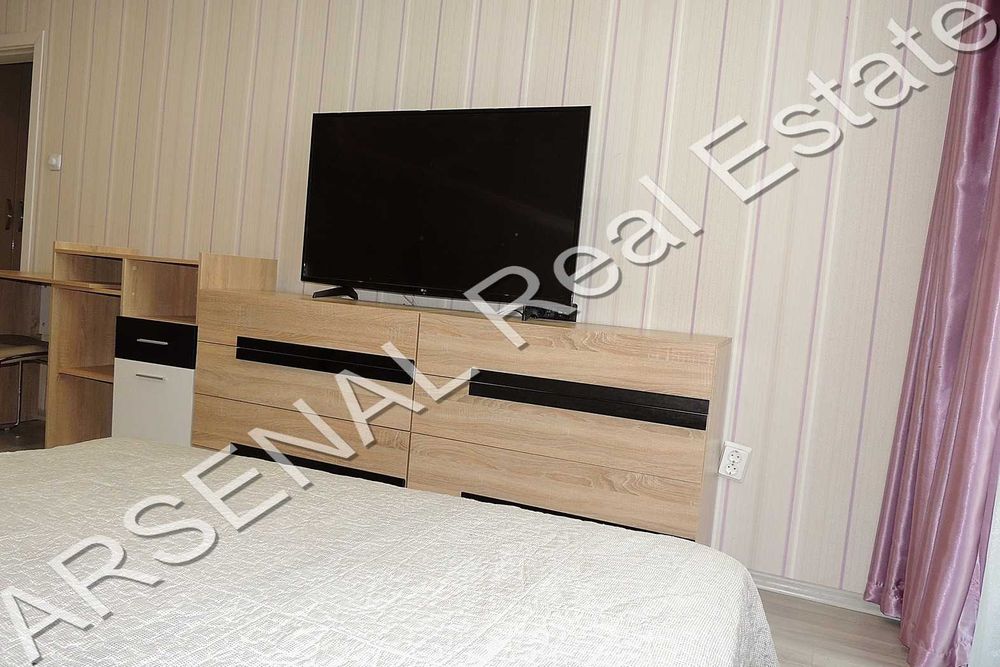 Дава се под наем Тристаен апартамент в София, Зона Б-5 - 115 кв.м за 750 € - Снимка #5