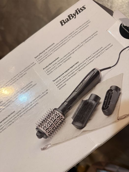 Perie cu aer cald Babyliss