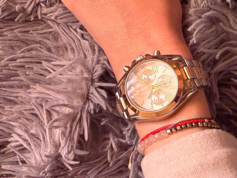 Часы ручные: женские