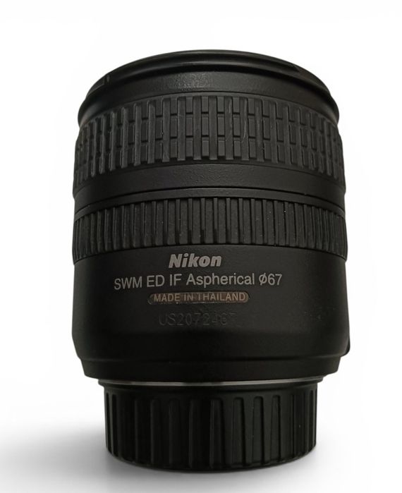 Obiectiv Nikon Nikkor AF-S 24-85 mm  F3.5-4.5 G ED IF fara vr