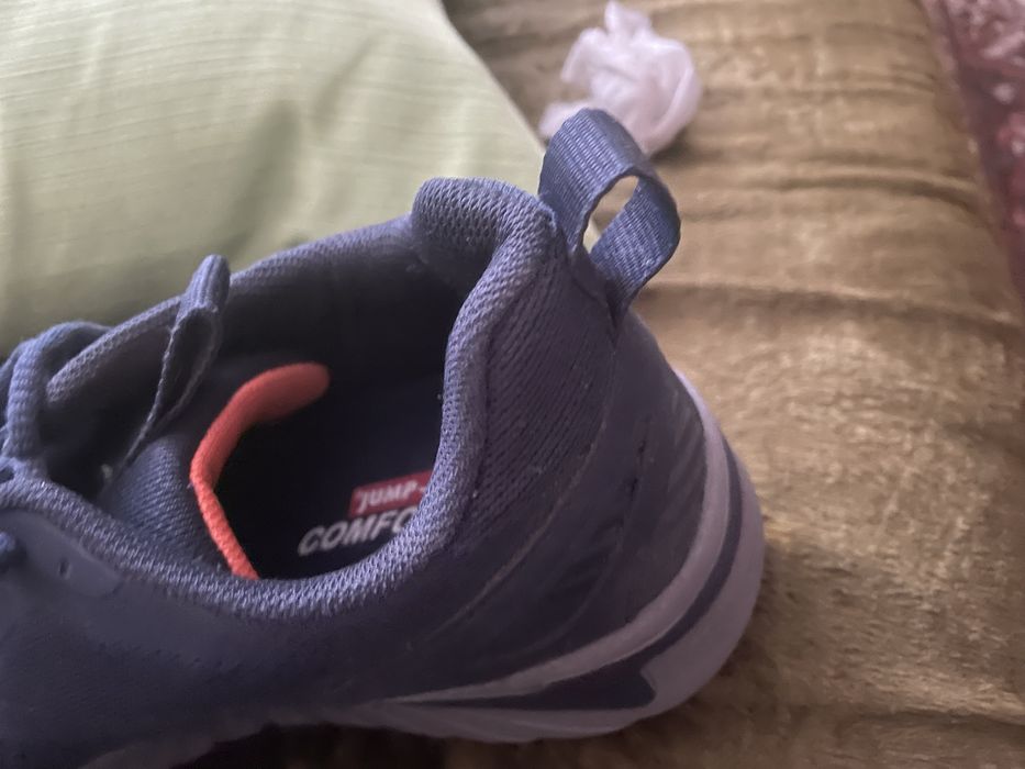 Спортни Маратонки JUMP нови, подарък