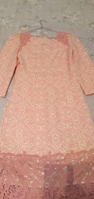 Продам красивые нежные платье туретские два платье по 300 тысяч сум,