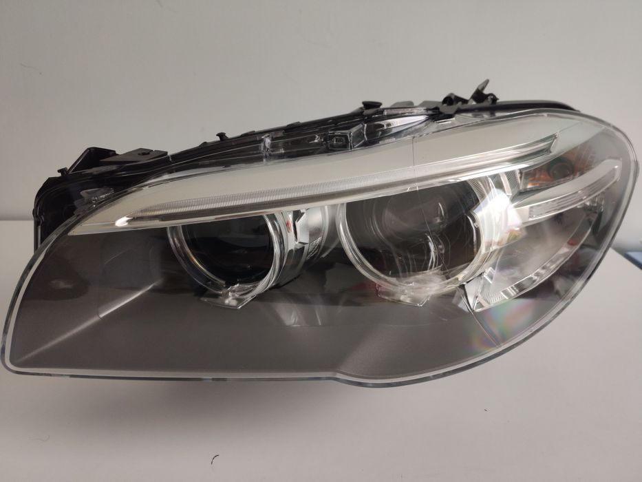 Пълен комплект фарове за BMW F10,F11 LCI BI-XENON FEIS