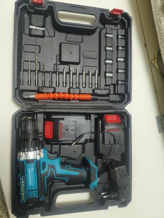 Продам шуруповёрт в отличном состоянии