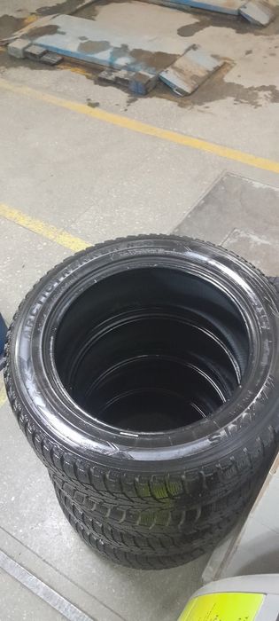 продам комплект зимней резины