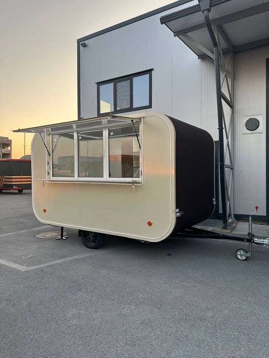 Каравана бързо хранене