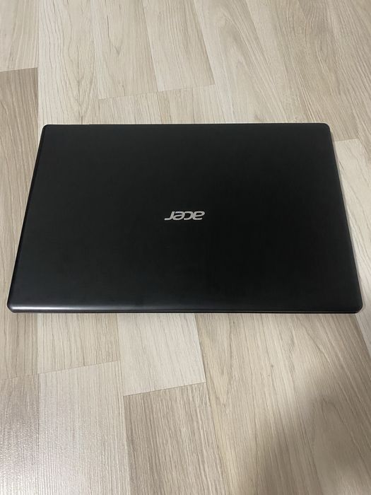 Acer aspire 3 17.3’ | i5 gen 10 8gb ram ssd 512 ge force mx 230 + acc