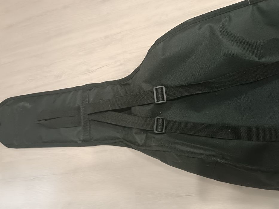 Продам чехол для гитары