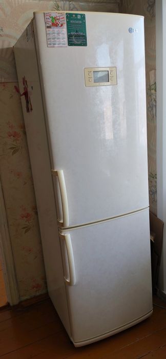 Продаю б/у холодильник