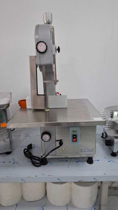 Гушт ва суяк кесадиган аппарат  Пила арра suyak arra suyag arra RESTOB