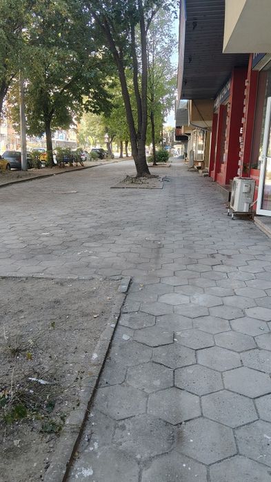 Продава се помещение 139 кв ЦГЧ
