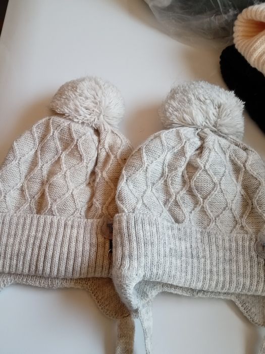 Распродажа детских шапок