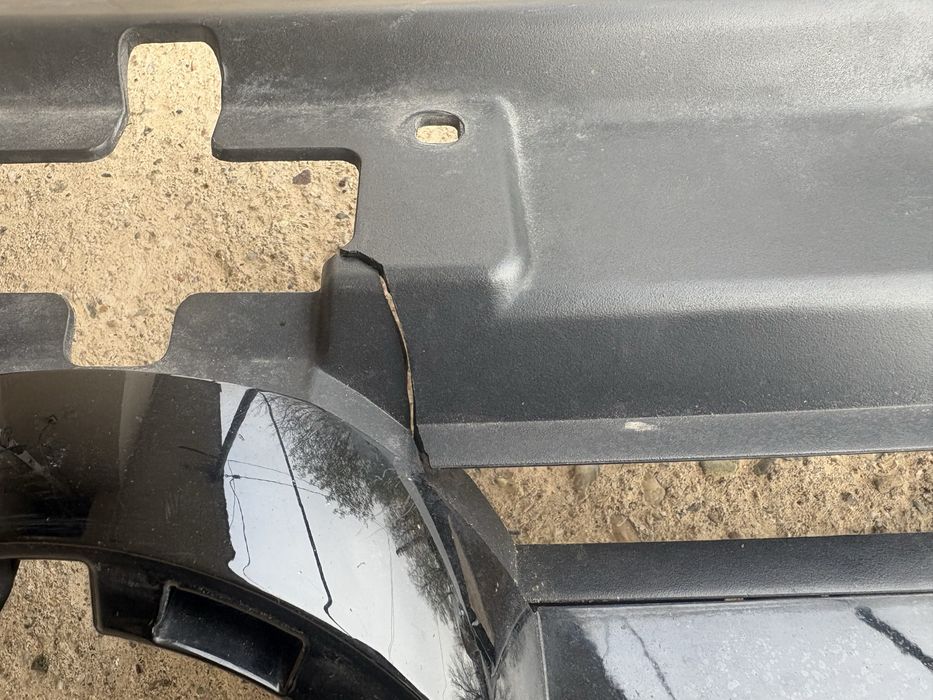 Централна решетка за Шаран / VW Sharan 2010 -