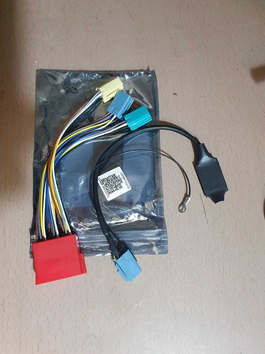 Adaptor bluetooth pentru Audi
