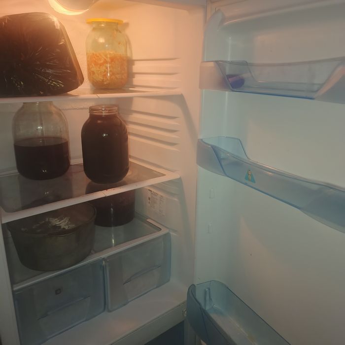 Продам холодильник бирюса