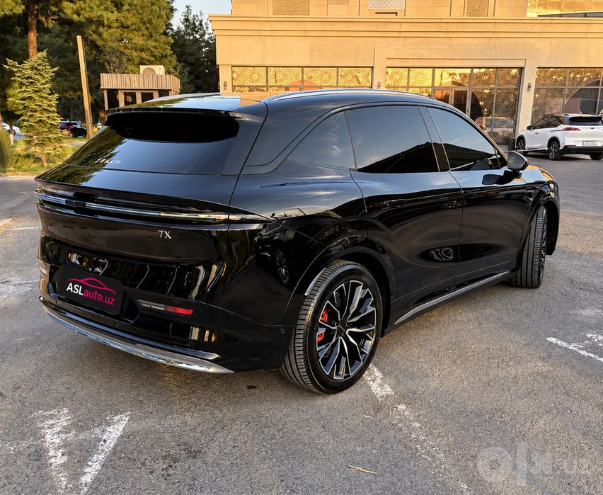 Zeekr 7x AWD full 2025 йил