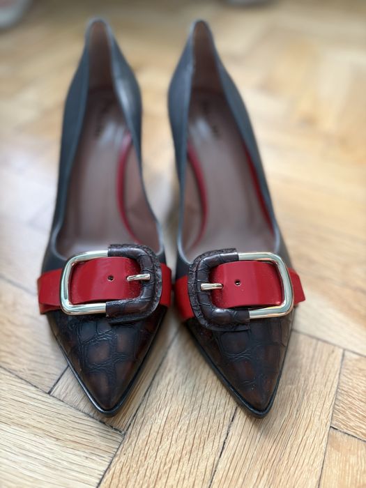 Елеганти обувки на ток POLINI