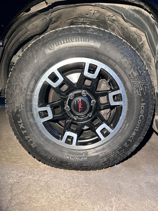 Диски TRD с резиной 265/65 R17 на Прадо