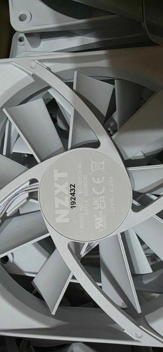 Ventilatoare NZXT 120MM ALBE NOI x9 !