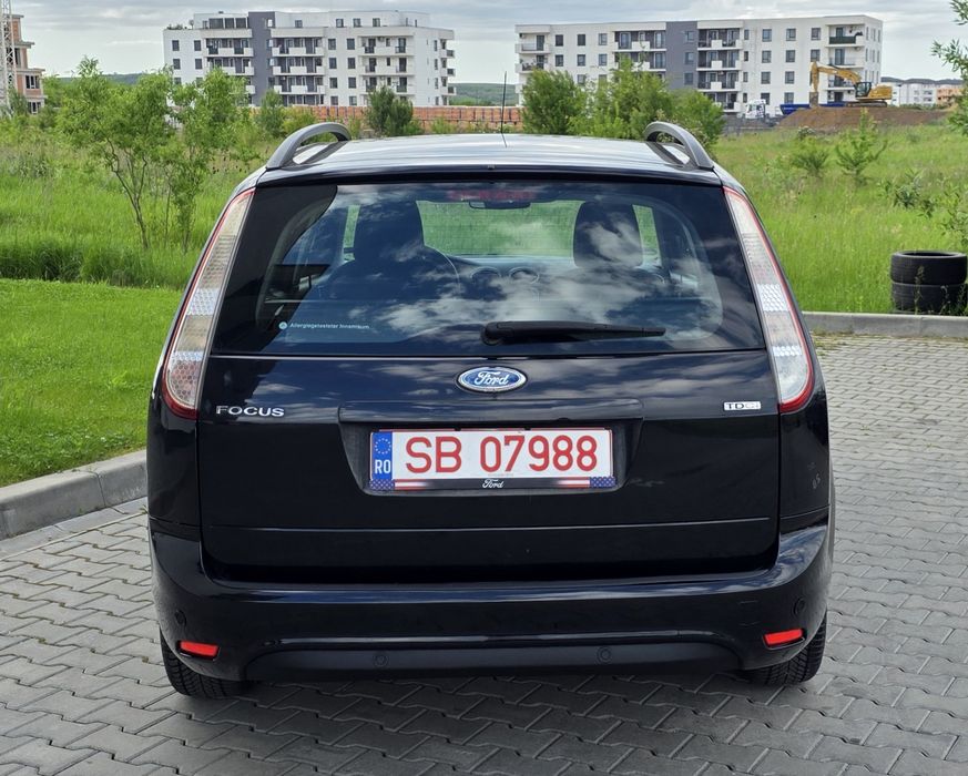 FORD Focus 2010 — imagine 5