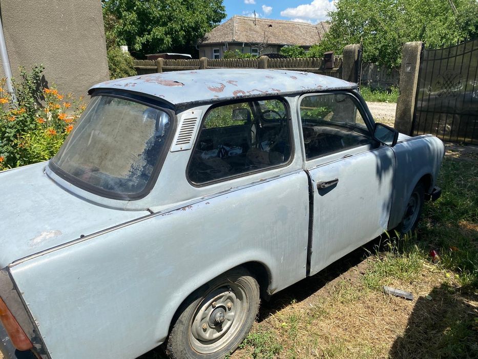 TRABANT 601 1988 — imagine 2