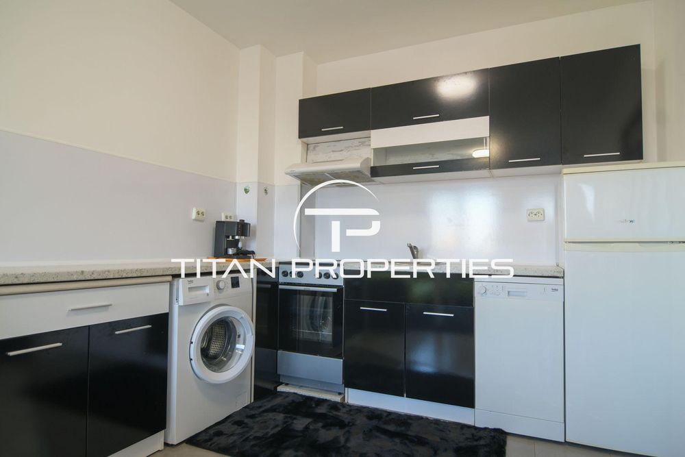 Дава се под наем Двустаен апартамент в Пловдив, Южен - 68 кв.м за 418.71 € - Снимка #1