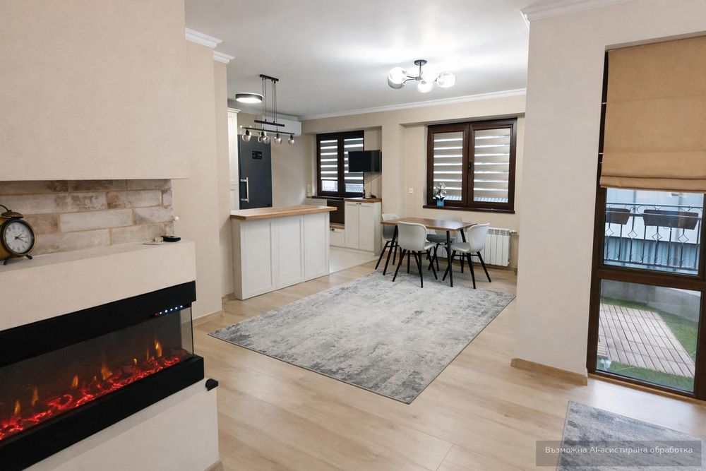 Дава се под наем Многостаен апартамент в Пловдив, Център - 140 кв.м за 1196.97 € - Снимка #1