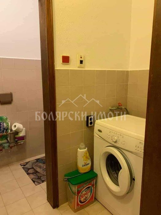 Просторен апартамент в Широк Център