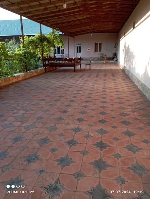 Срочно,,!Ховли сотилади иккита оила яшаши ун мулжалланган. Варианлар