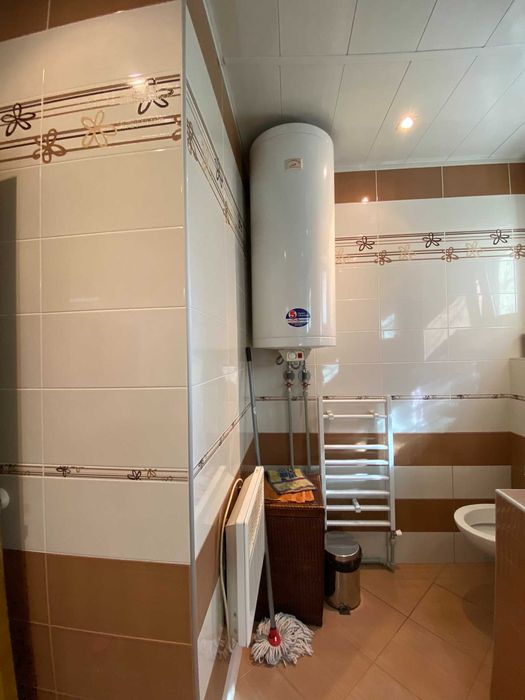 Продава се Четиристаен апартамент в Добрич, Център - 130 кв.м за 1001 €/кв.м - Снимка #12